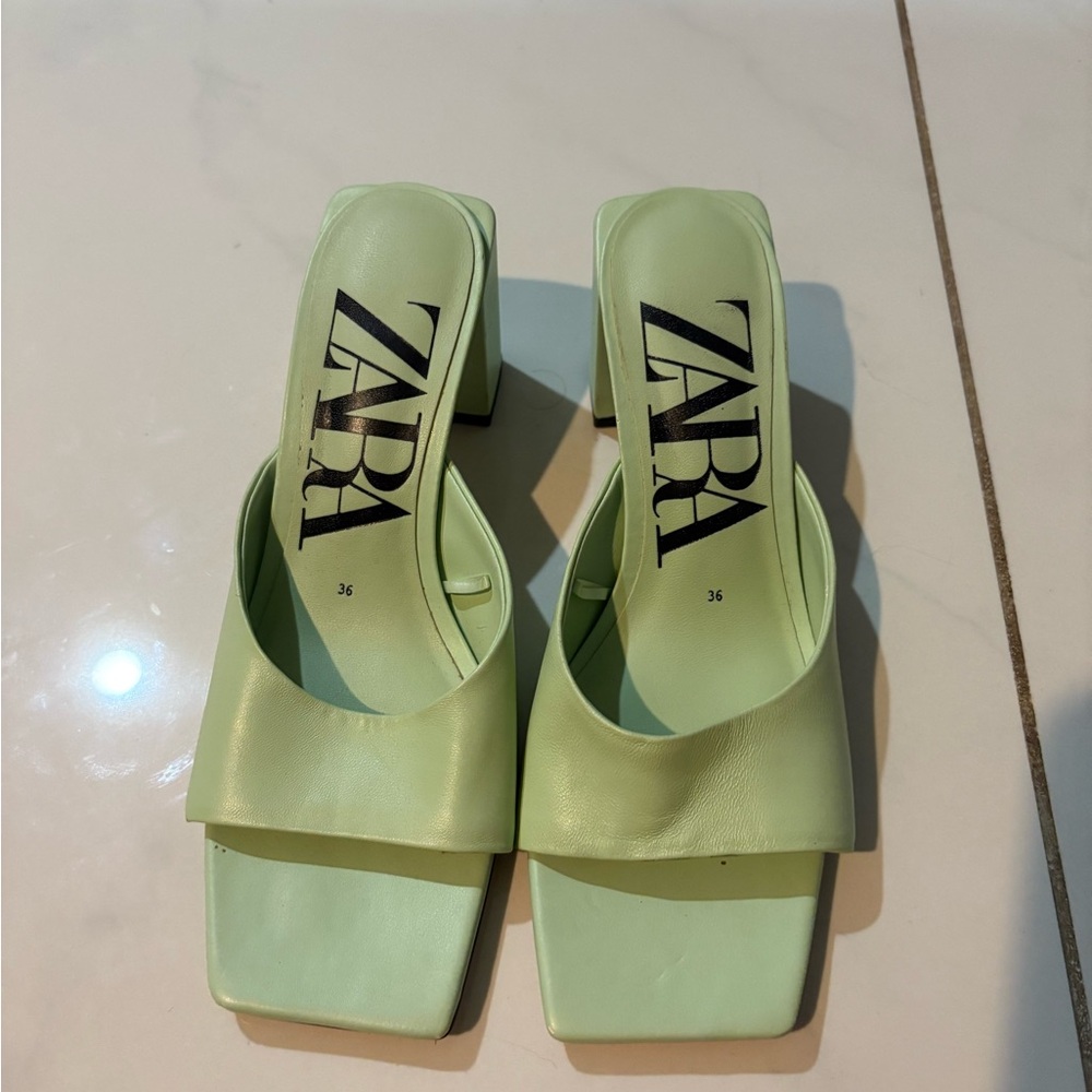 Zara Green Heeled Sandals with Modern Design